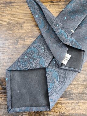 Men's Paisley Pattern Gray & Teal Necktie